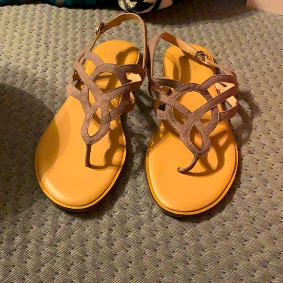 Market & Spruce Shoes - Super cute Steeply sandals